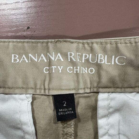 Banana Republic Tan City Chino Shorts - Picture 3 of 6